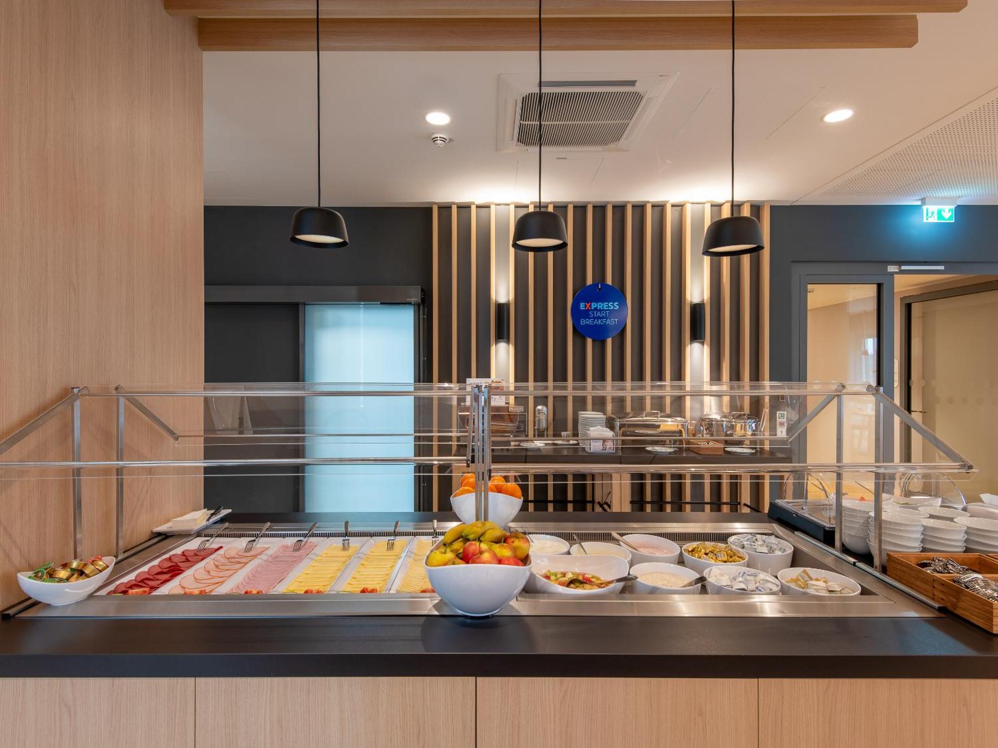 Holiday Inn Express Heilbronn By Ihg Zewnętrze zdjęcie