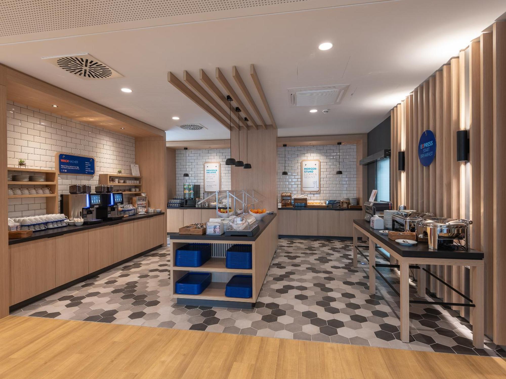Holiday Inn Express Heilbronn By Ihg Zewnętrze zdjęcie