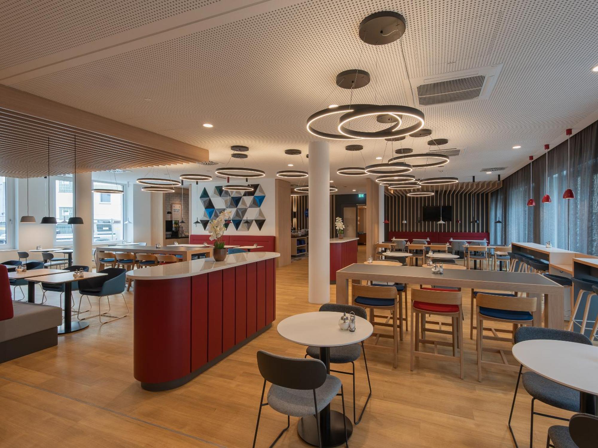 Holiday Inn Express Heilbronn By Ihg Zewnętrze zdjęcie