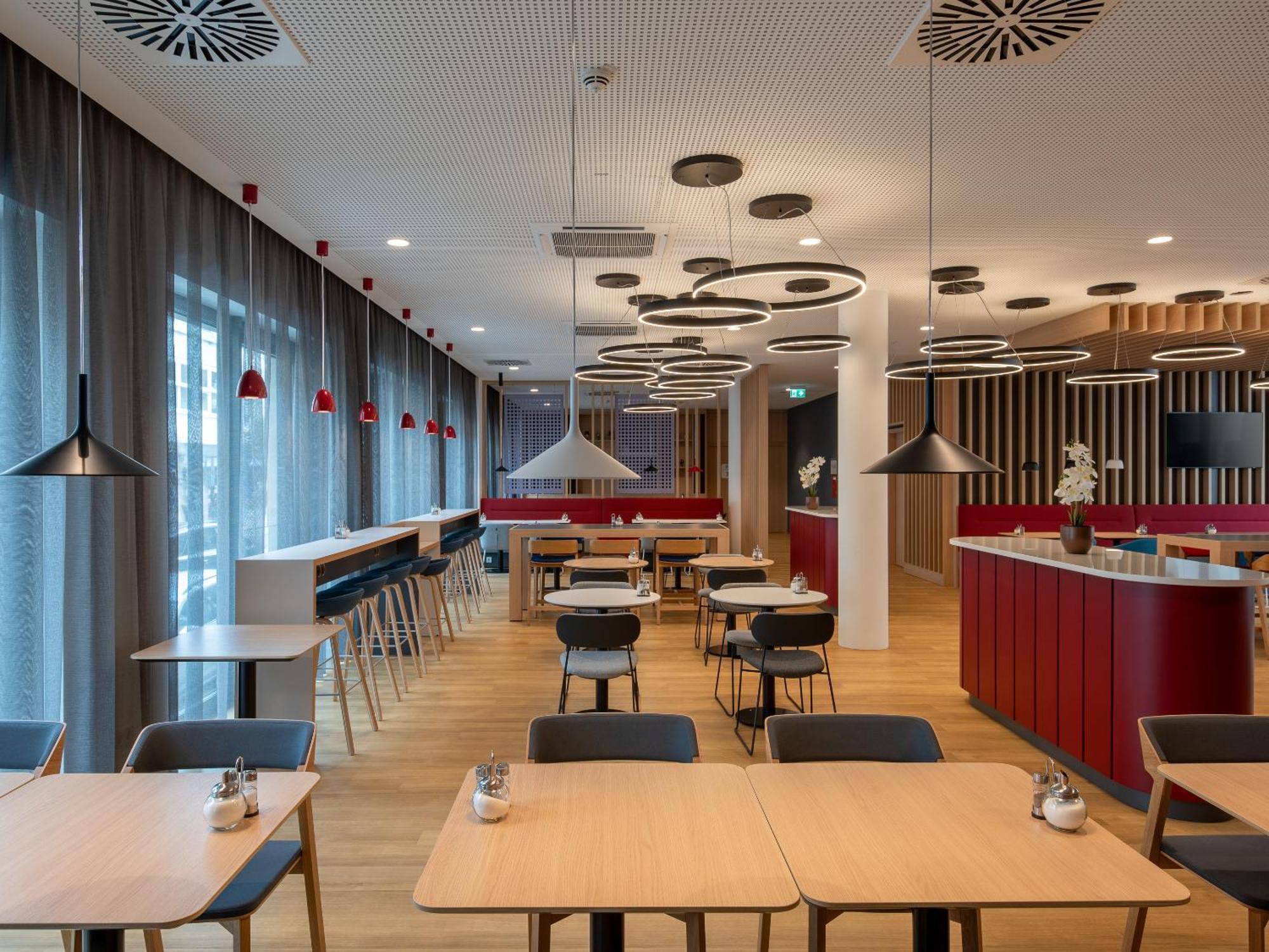 Holiday Inn Express Heilbronn By Ihg Zewnętrze zdjęcie