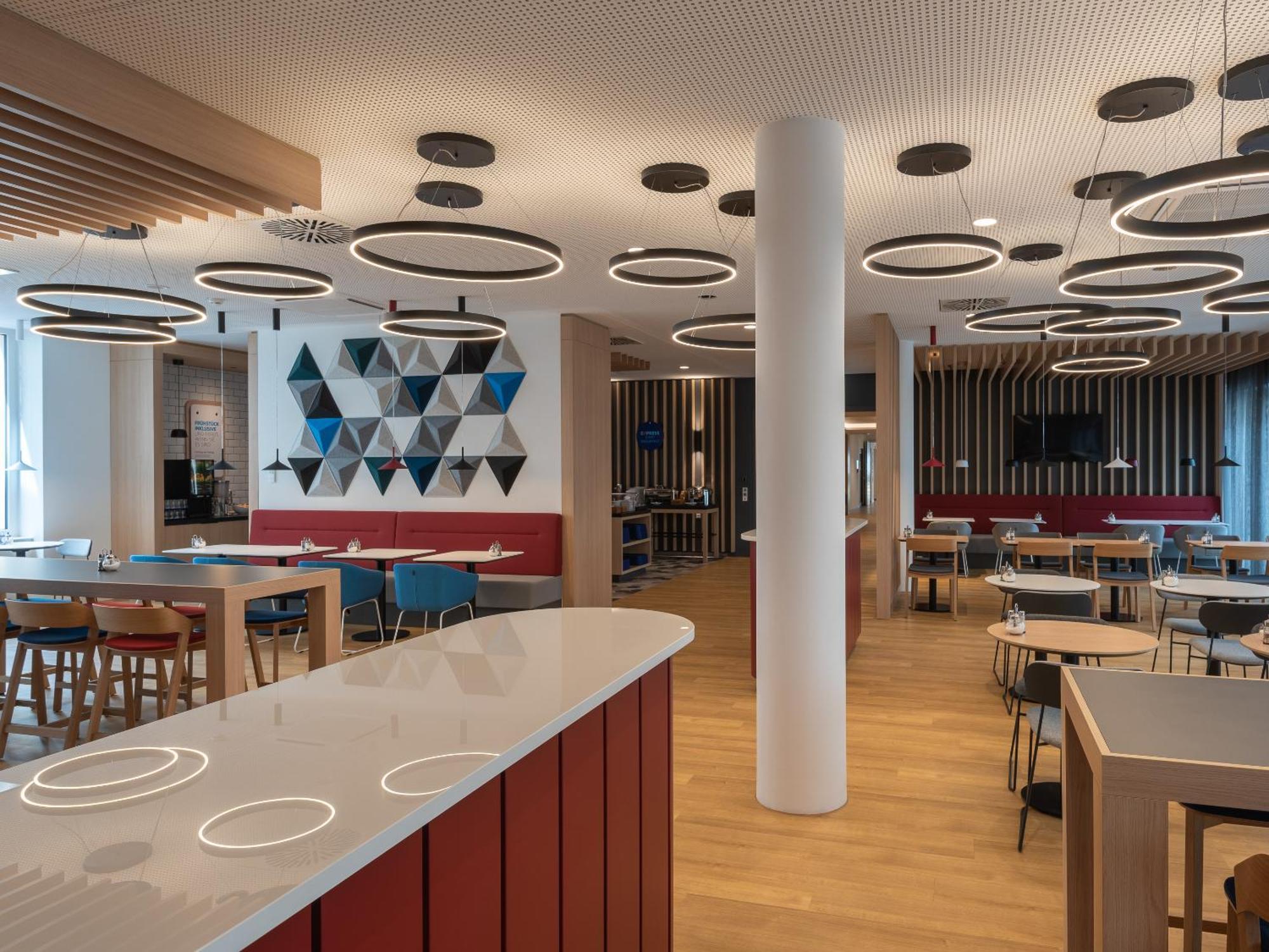 Holiday Inn Express Heilbronn By Ihg Zewnętrze zdjęcie